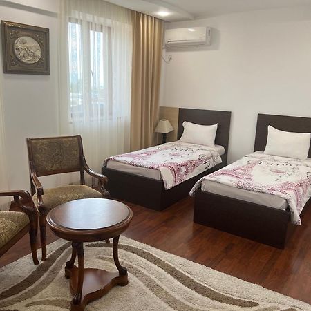 Vanatur Hotel Gjoumri Kültér fotó