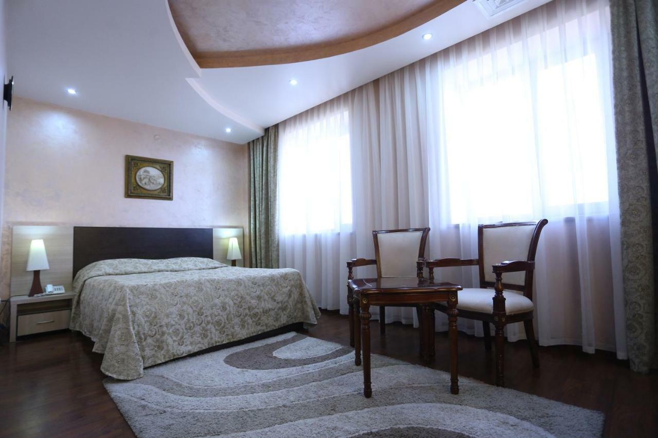 Vanatur Hotel Gjoumri Kültér fotó